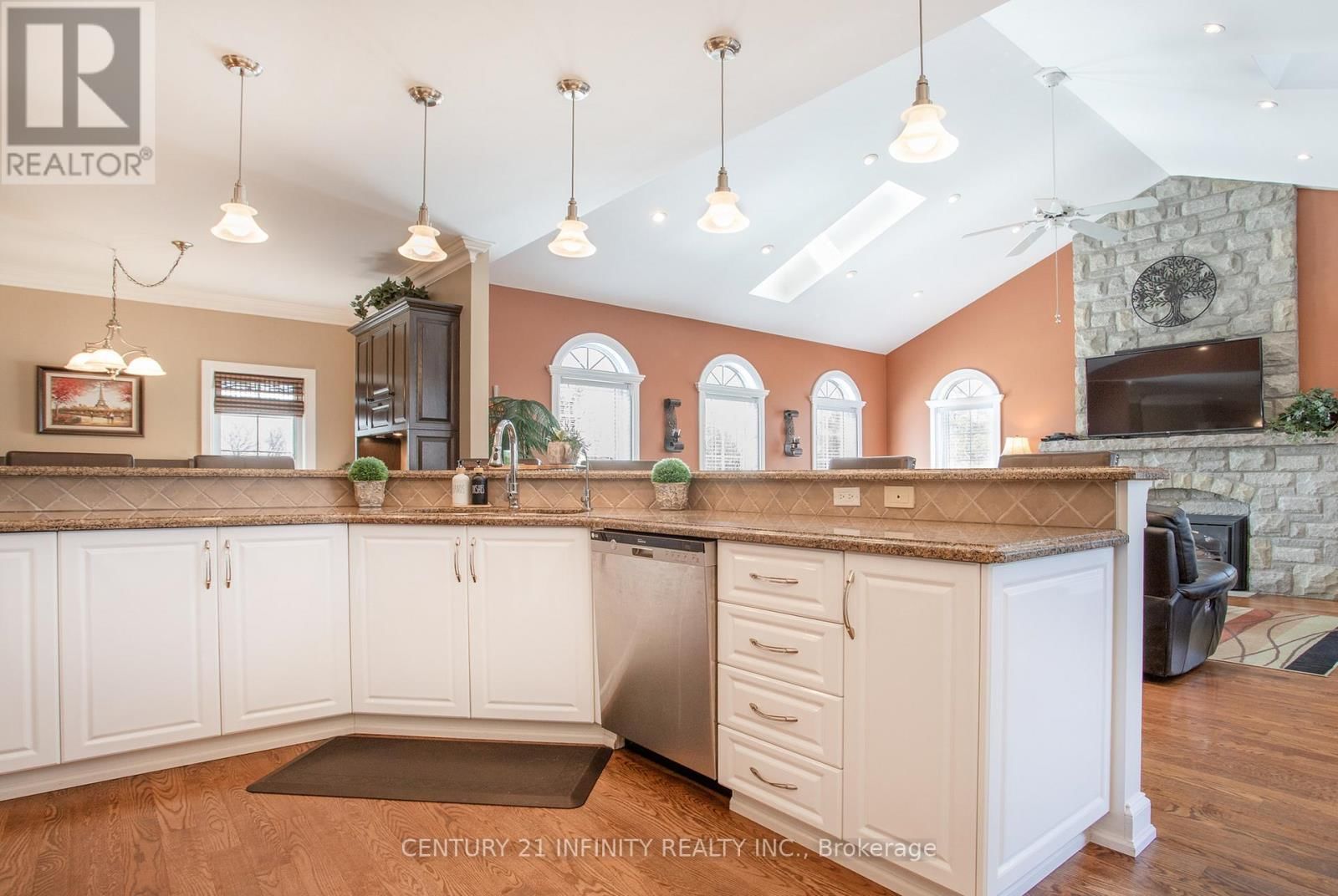 1501 KODIAK STREET Image 15