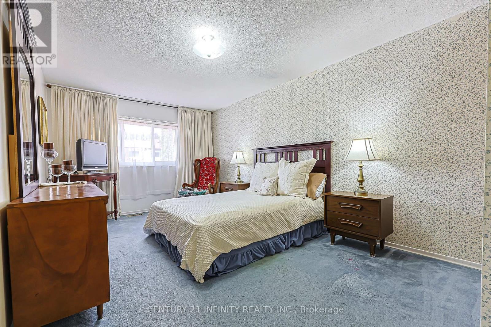 64 - 4662 KINGSTON ROAD Image 13