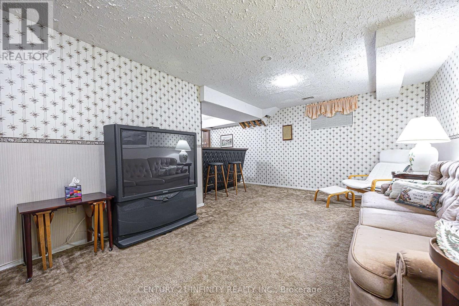 64 - 4662 KINGSTON ROAD Image 20