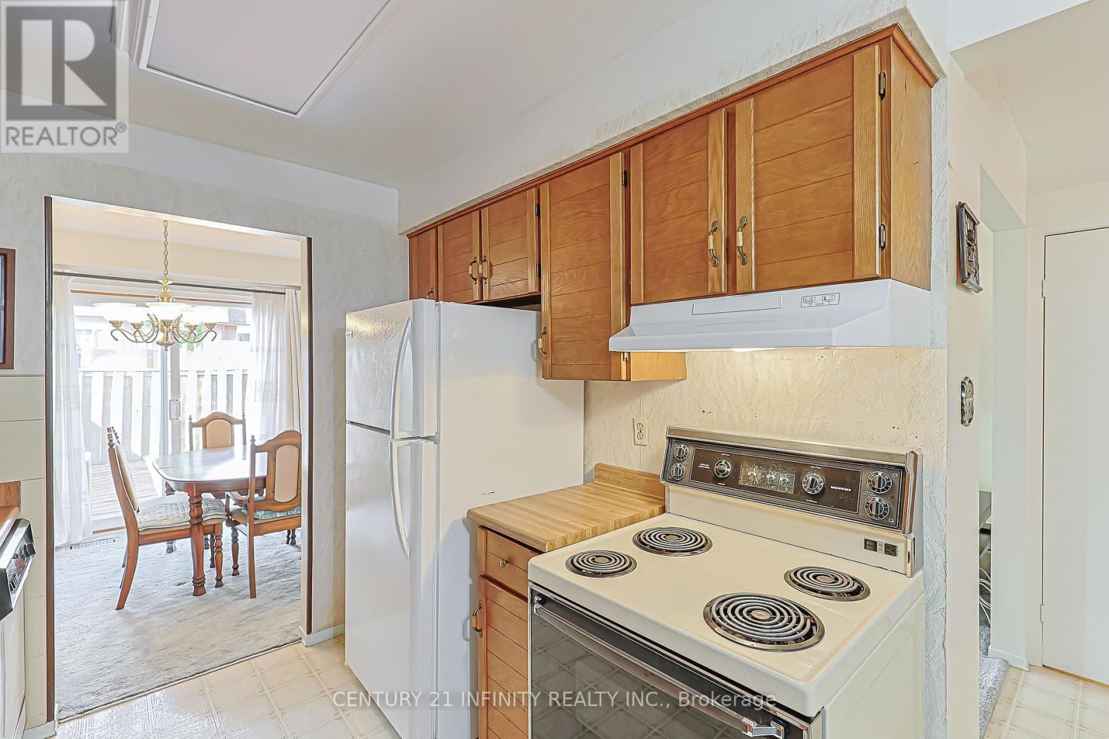 64 - 4662 KINGSTON ROAD Image 6