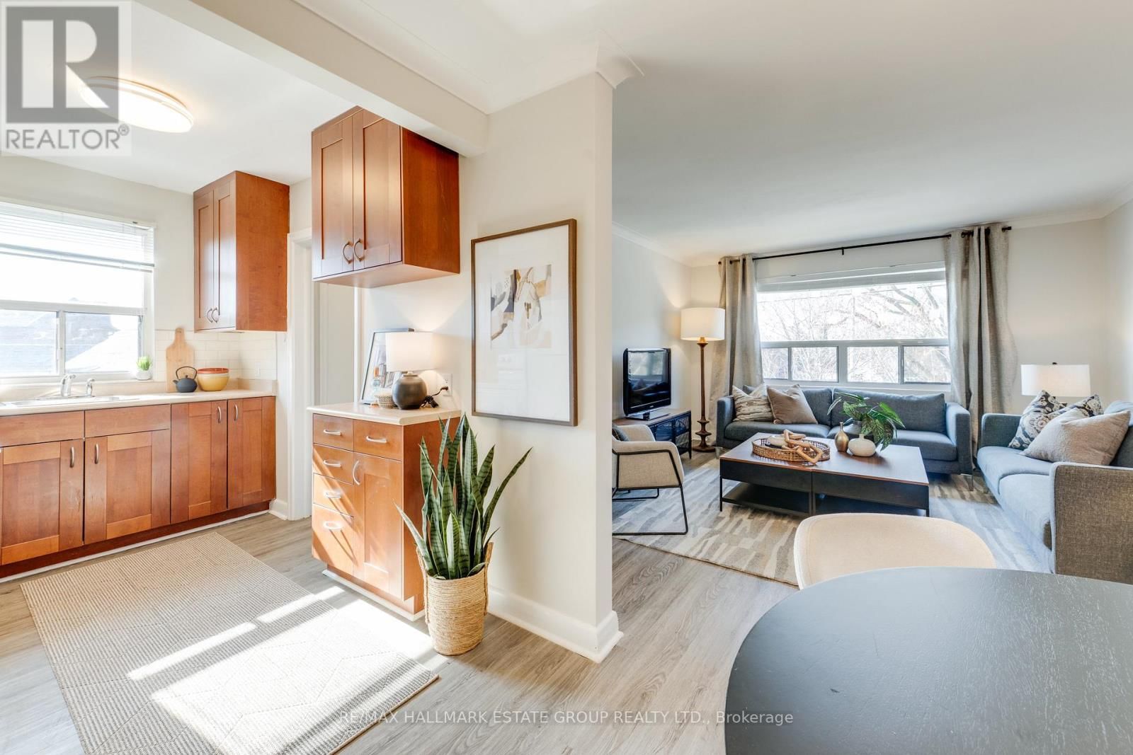 225 WOODVILLE AVENUE Image 23