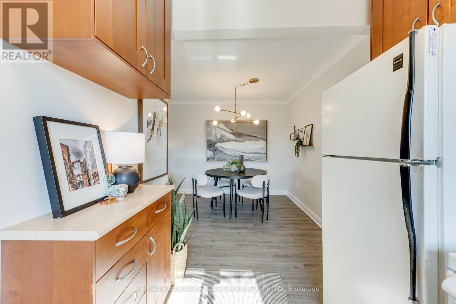 225 WOODVILLE AVENUE Image 25