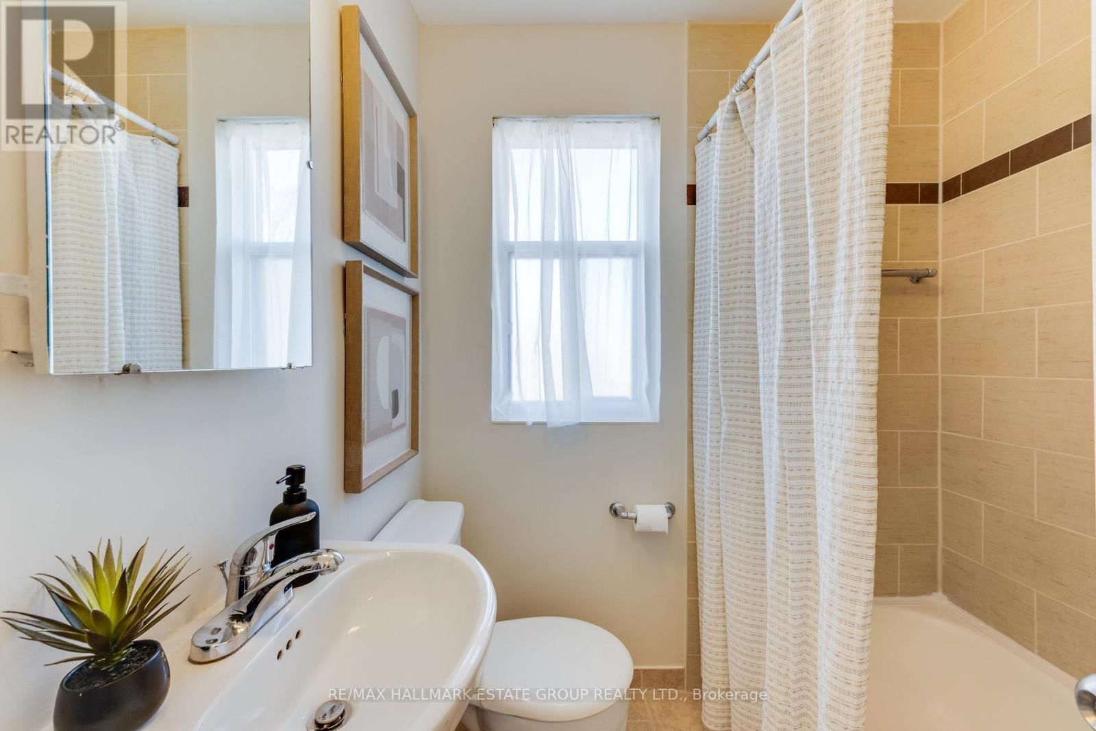 225 WOODVILLE AVENUE Image 26