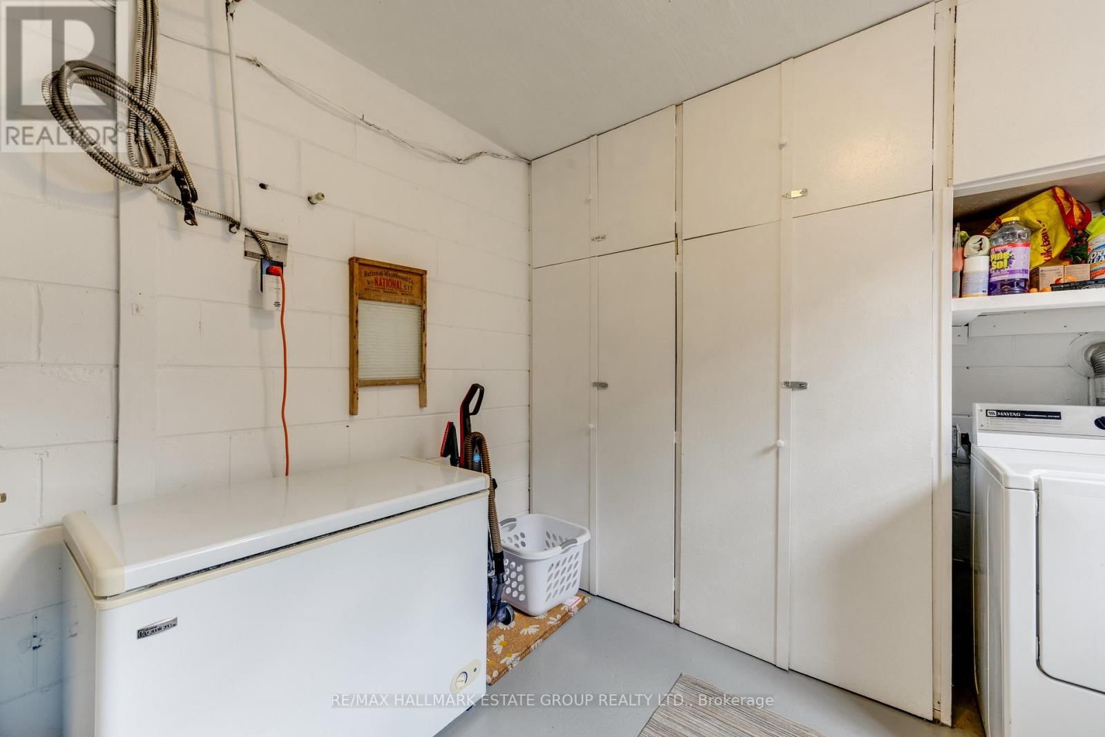 225 WOODVILLE AVENUE Image 45