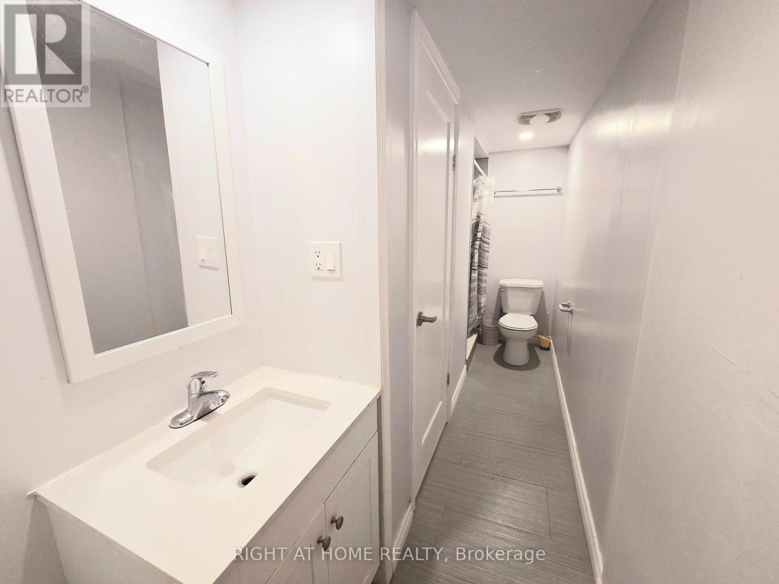 MAIN - 685 GREENWOOD AVENUE Image 11