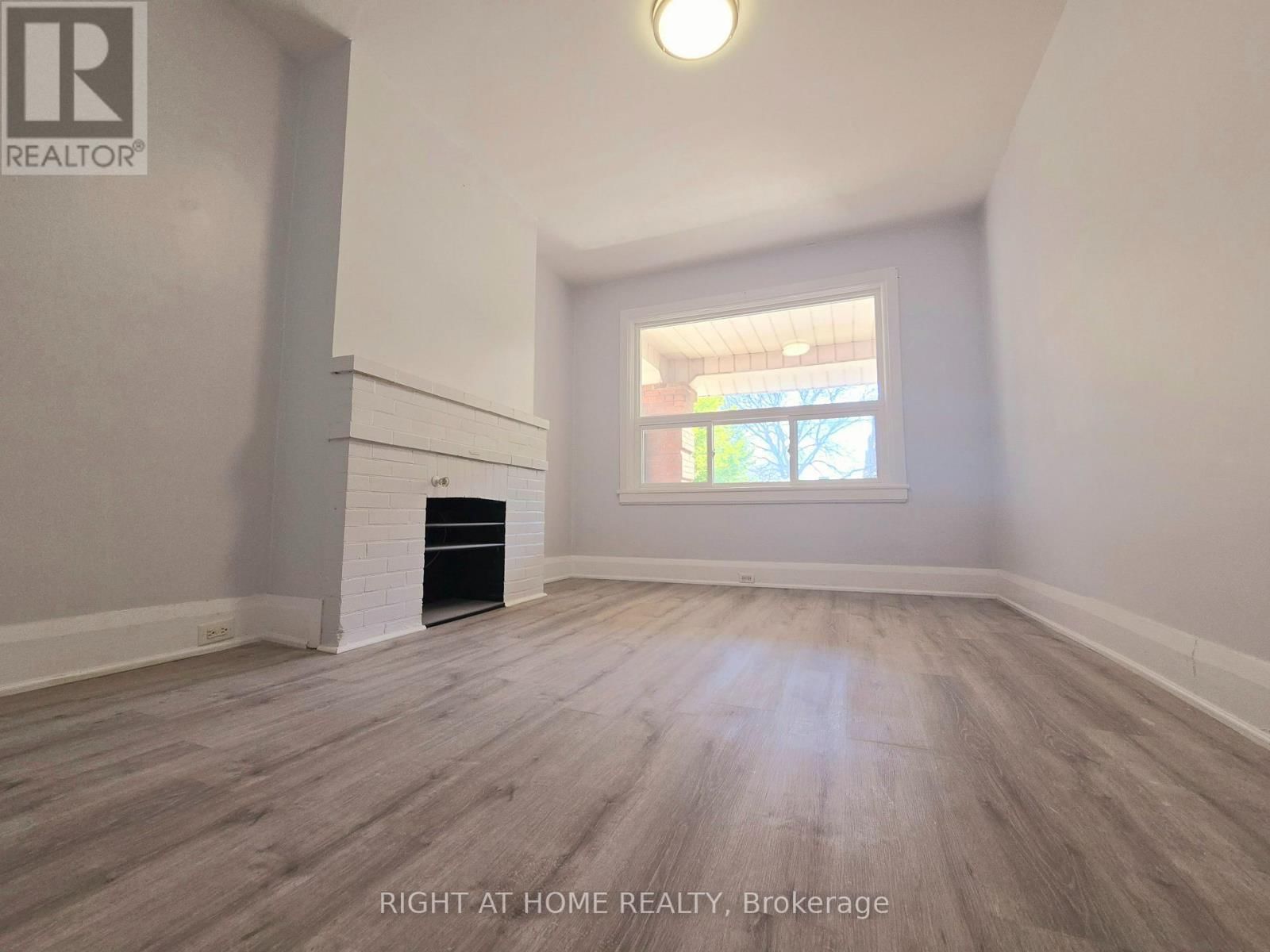 MAIN - 685 GREENWOOD AVENUE Image 8