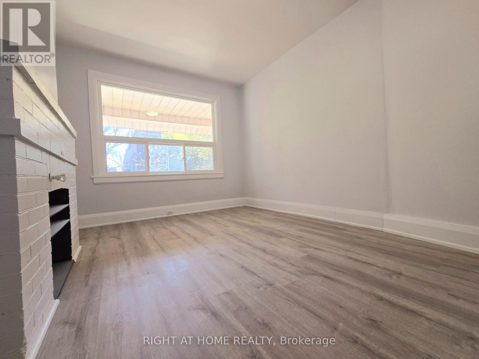 MAIN - 685 GREENWOOD AVENUE Image 9