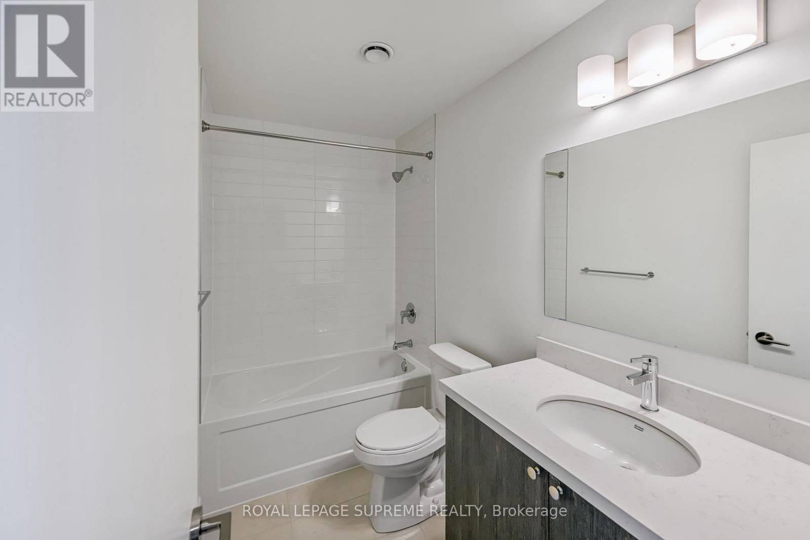 1020 - 51 CLARINGTON BOULEVARD Image 10