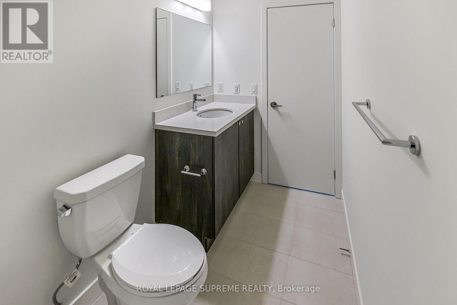 1020 - 51 CLARINGTON BOULEVARD Image 11