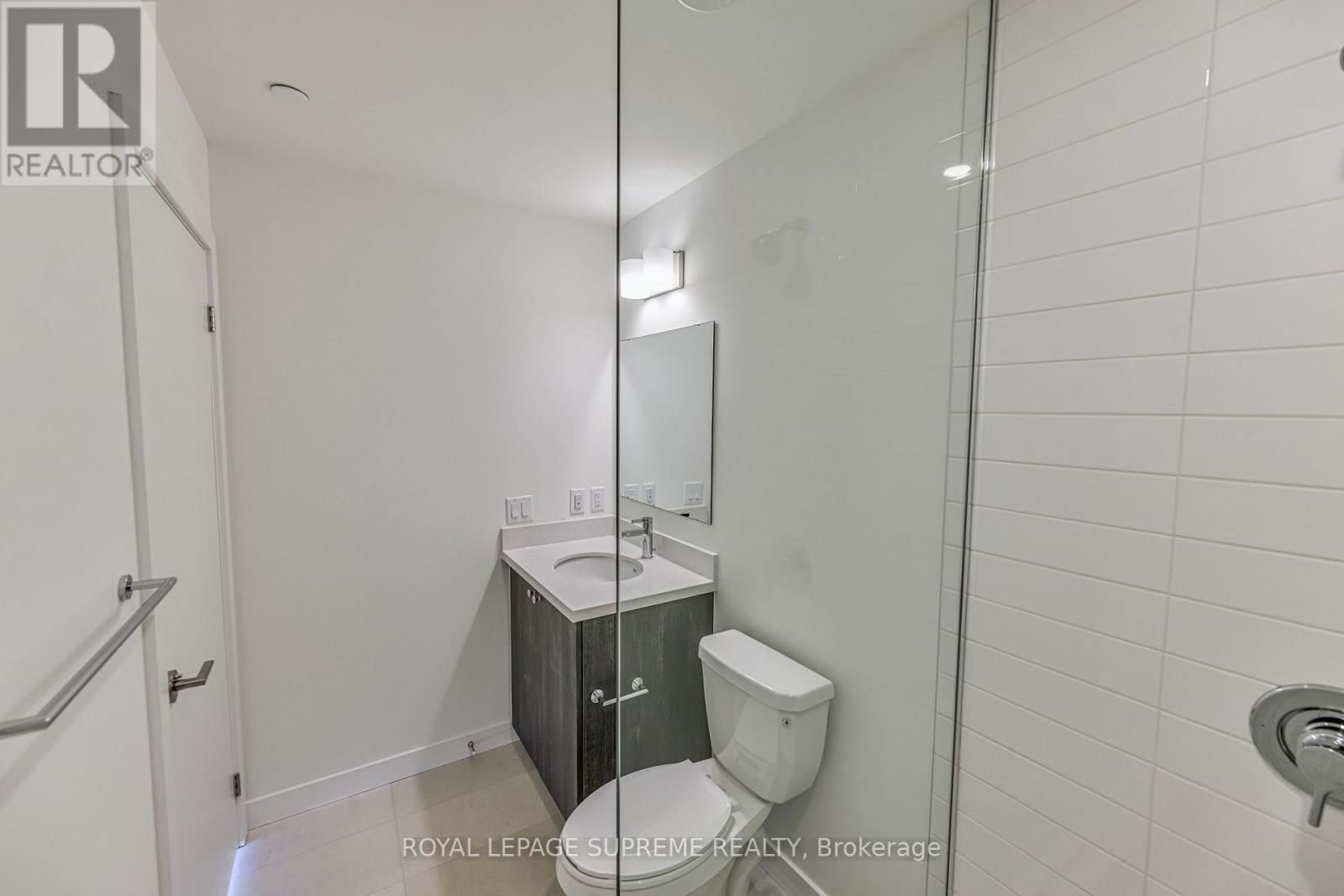 1020 - 51 CLARINGTON BOULEVARD Image 20