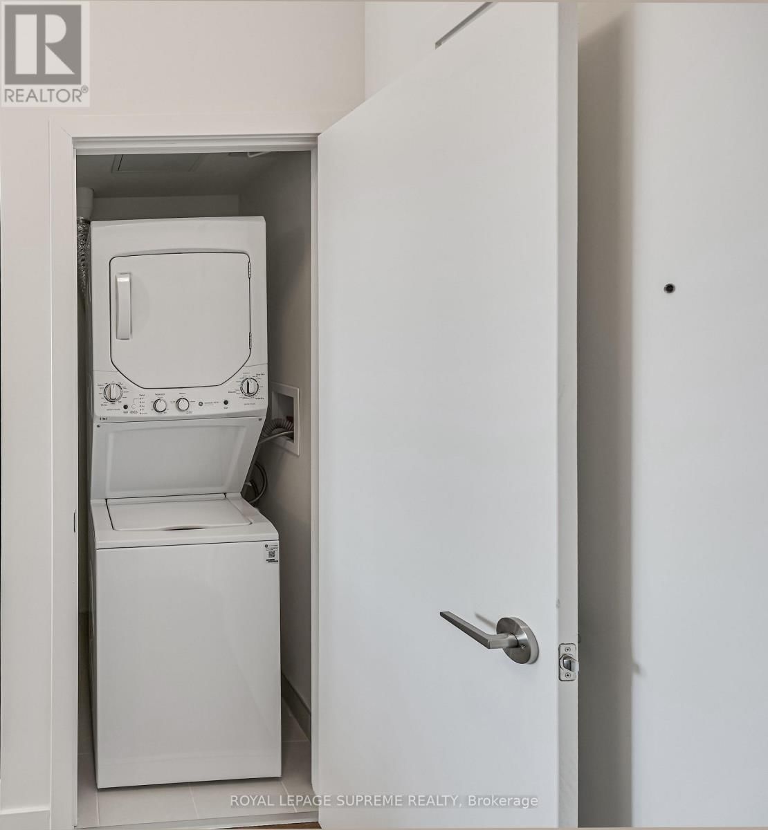 1020 - 51 CLARINGTON BOULEVARD Image 23