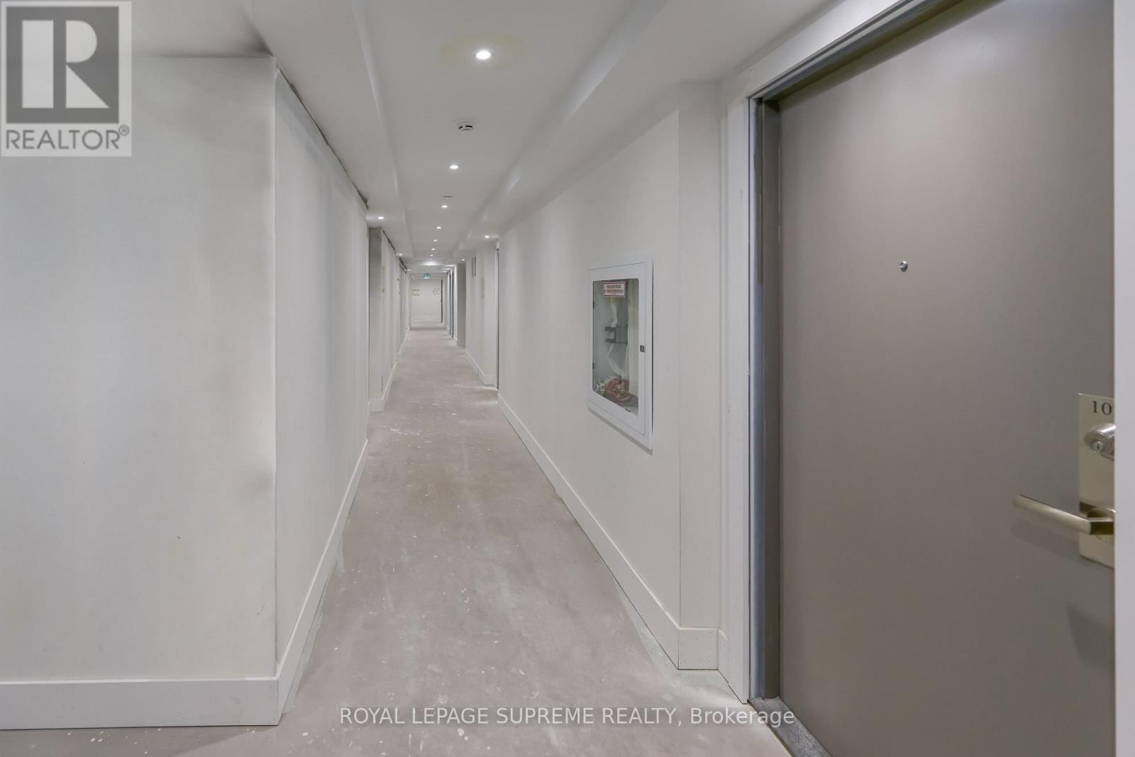 1020 - 51 CLARINGTON BOULEVARD Image 24