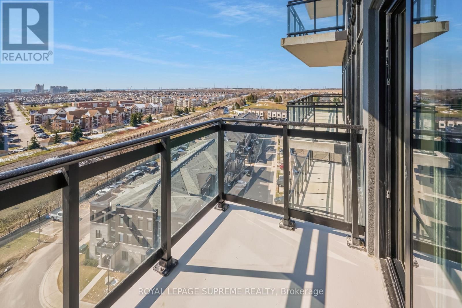 1020 - 51 CLARINGTON BOULEVARD Image 9