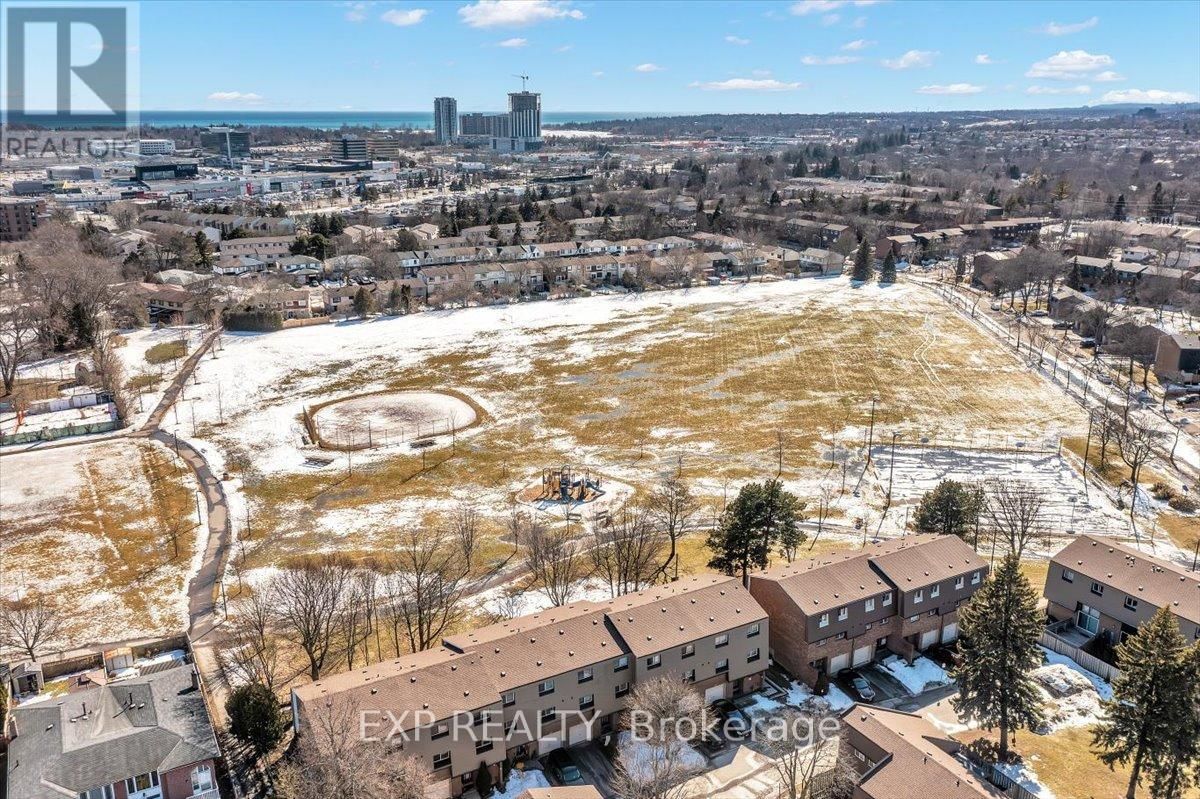 17 - 1415 FIELDLIGHT BOULEVARD Image 38