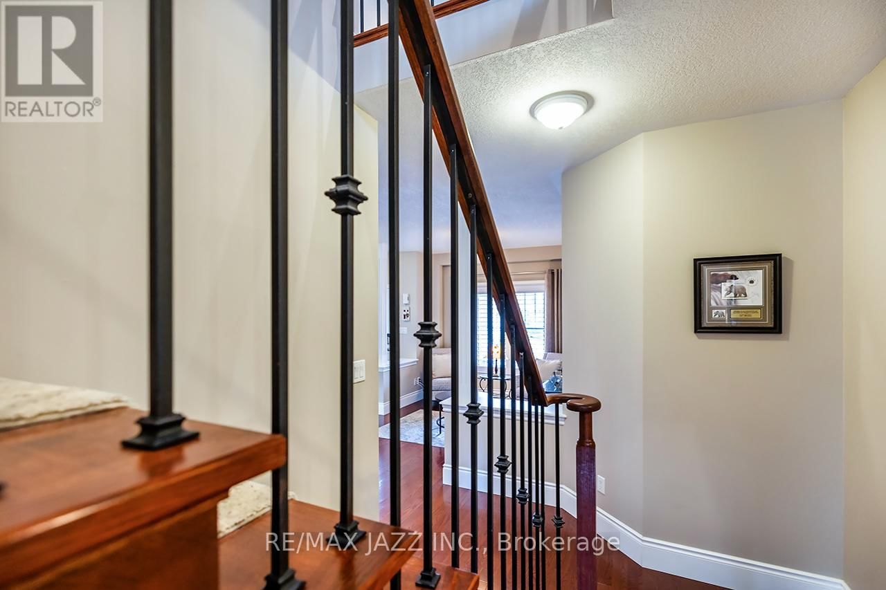 892 BARBADOS STREET Image 5