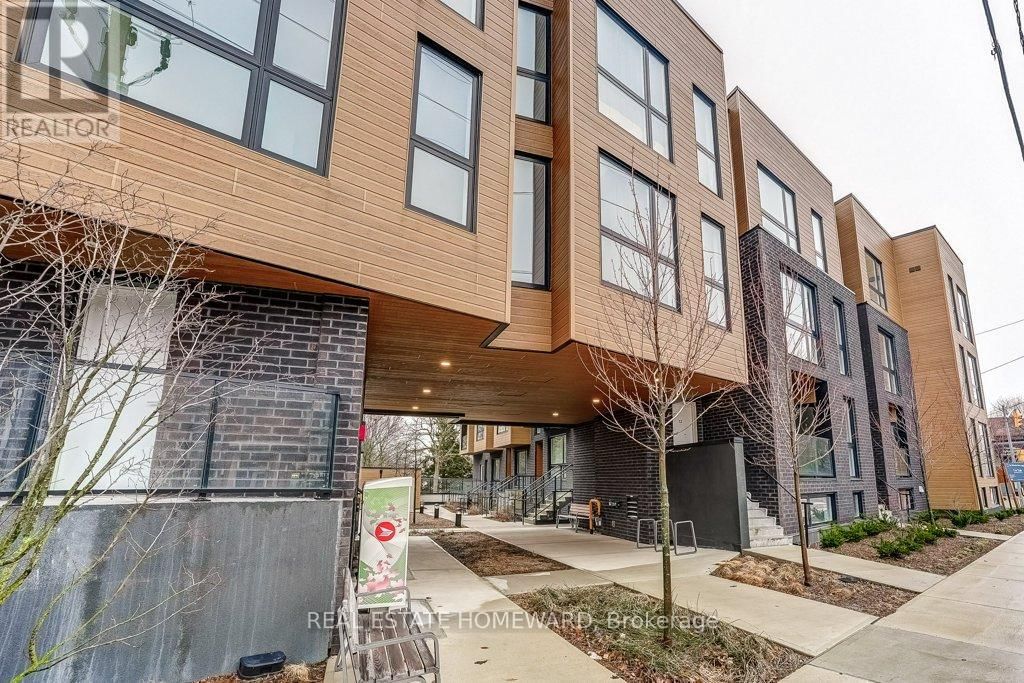 16 - 35 BIRCH CLIFF AVENUE Image 2