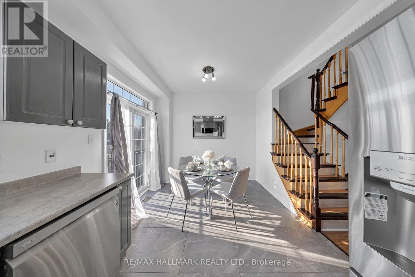 16 BOONE LANE Image 19