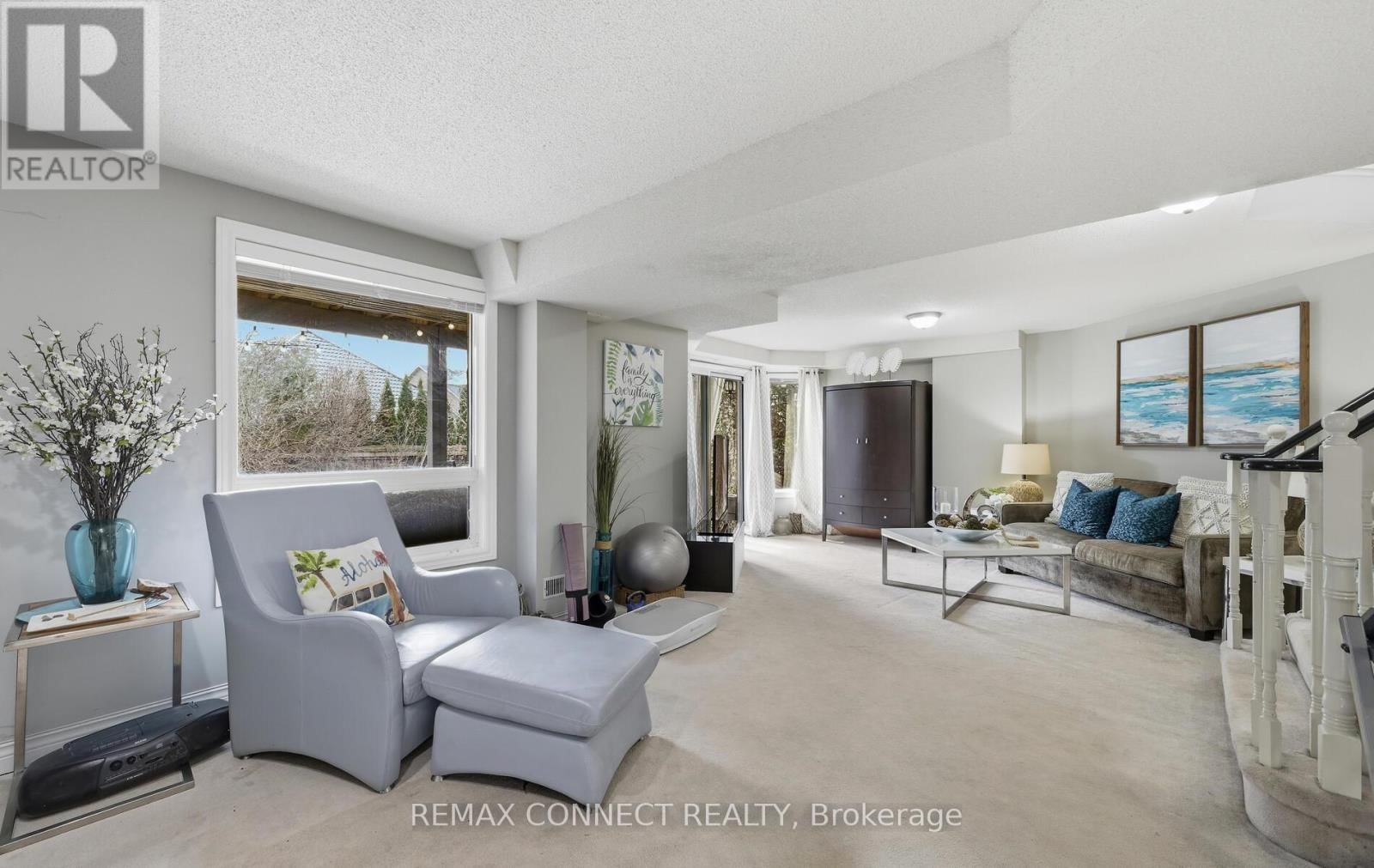 2361 SOUTHCOTT ROAD Image 30