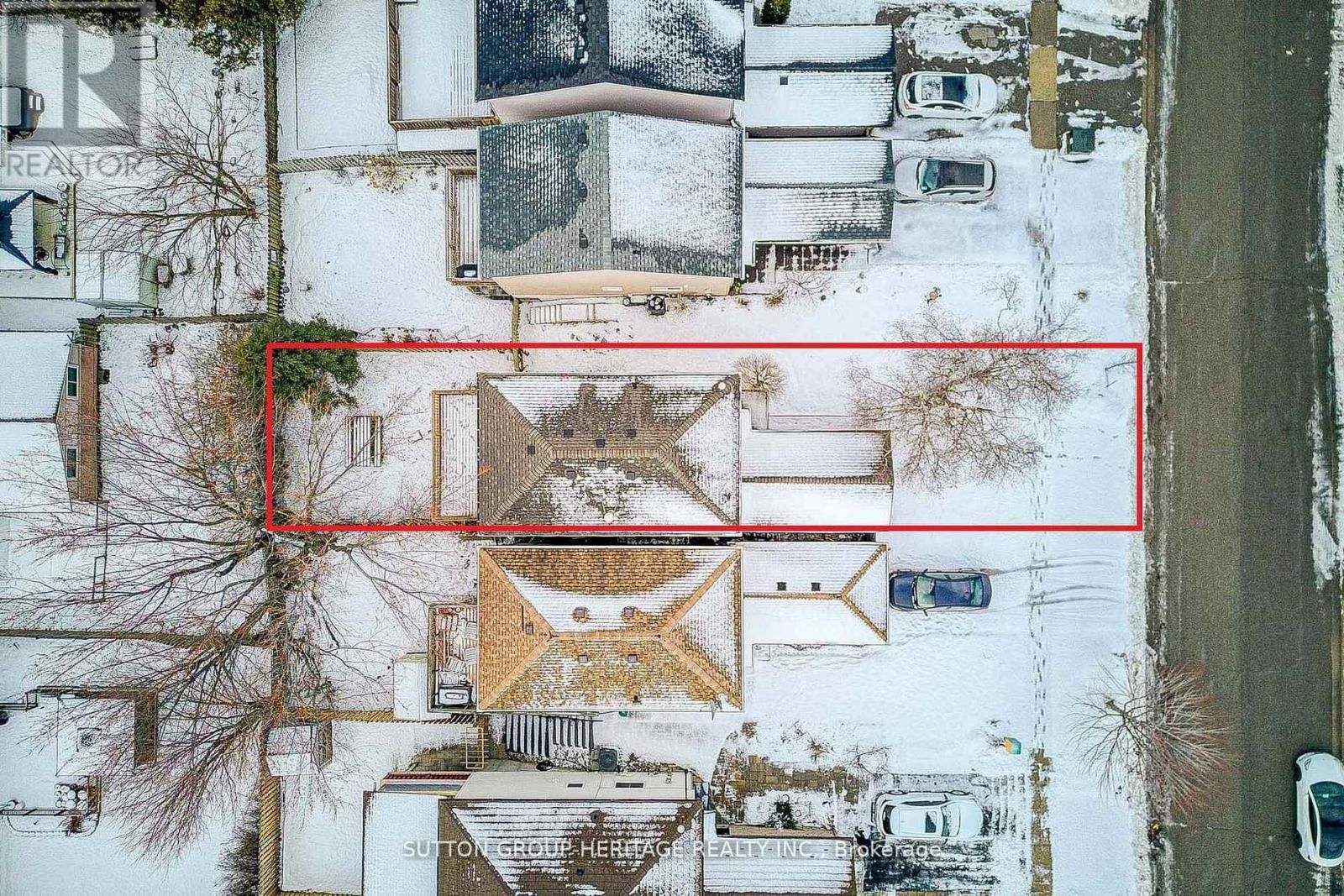 639 DOWN CRESCENT Image 6