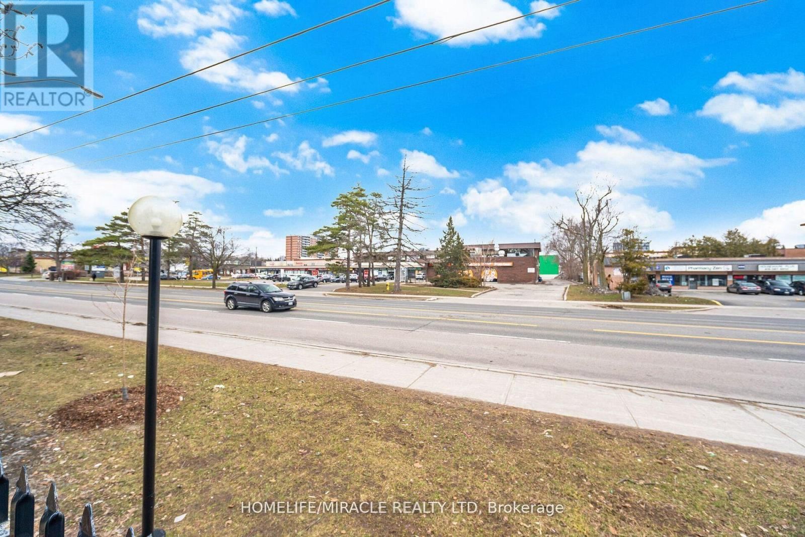 103 - 140 LING ROAD Image 31