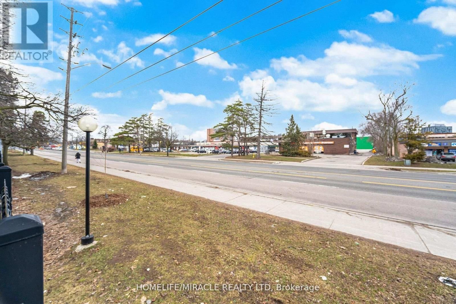 103 - 140 LING ROAD Image 33