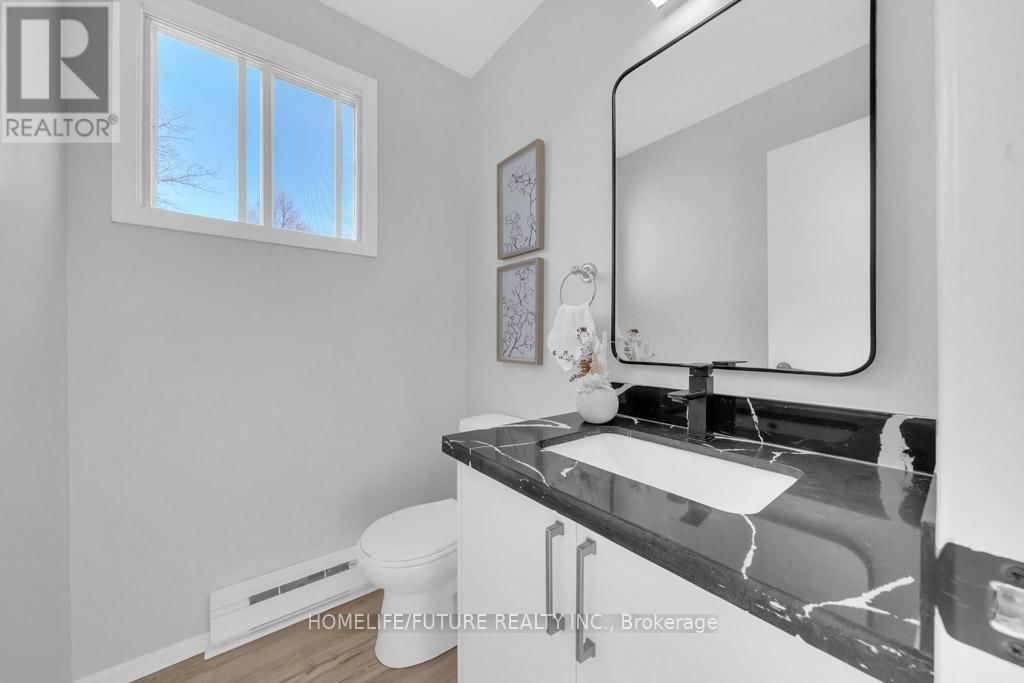 Upper - 581 PONDTAIL COURT Image 17