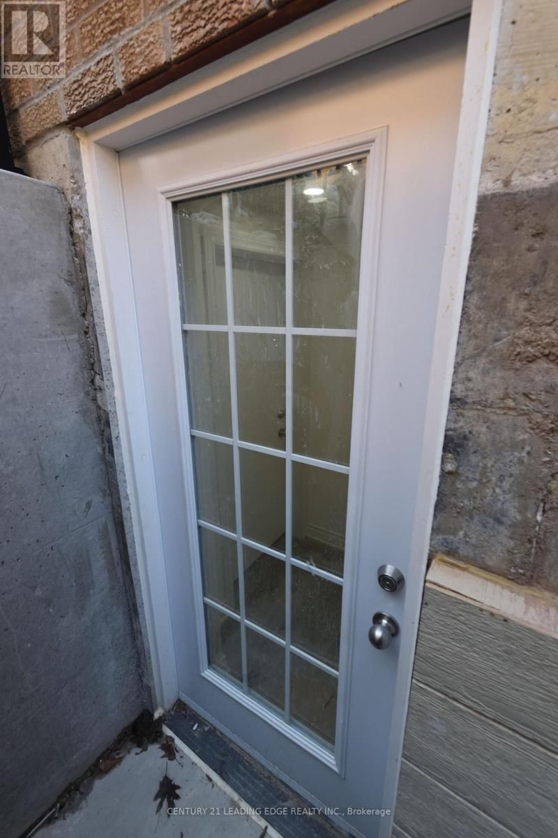 45 LOFTHOUSE DRIVE Image 19