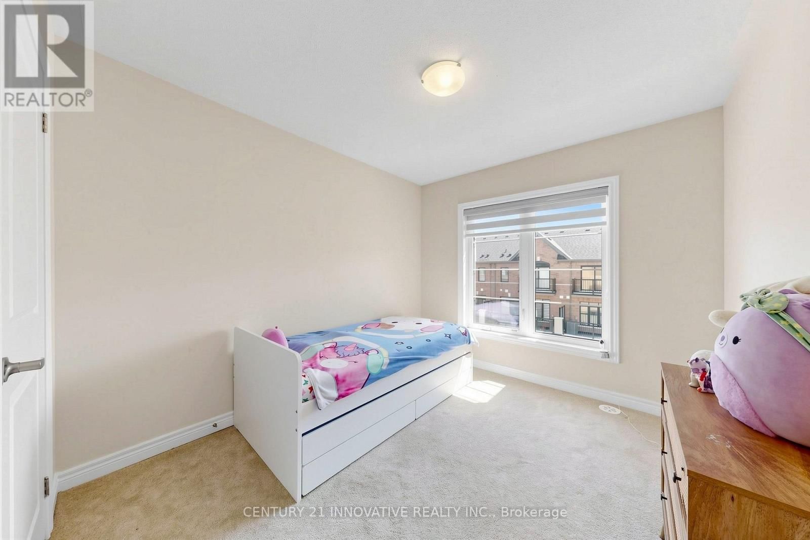 24 ICEMAKER WAY Image 23