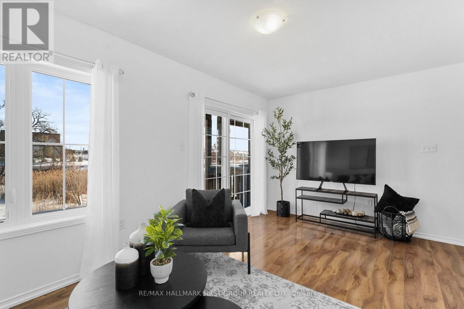 2609 DEPUTY MINISTER PATH Image 36