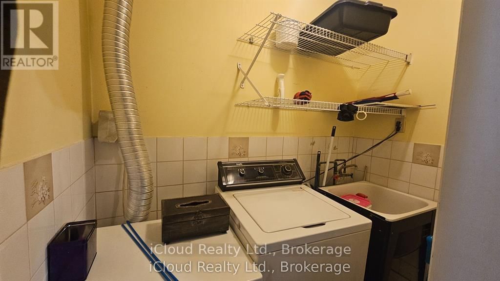 ROOM 2 - 1847 LAWRENCE AVENUE EAST Image 4