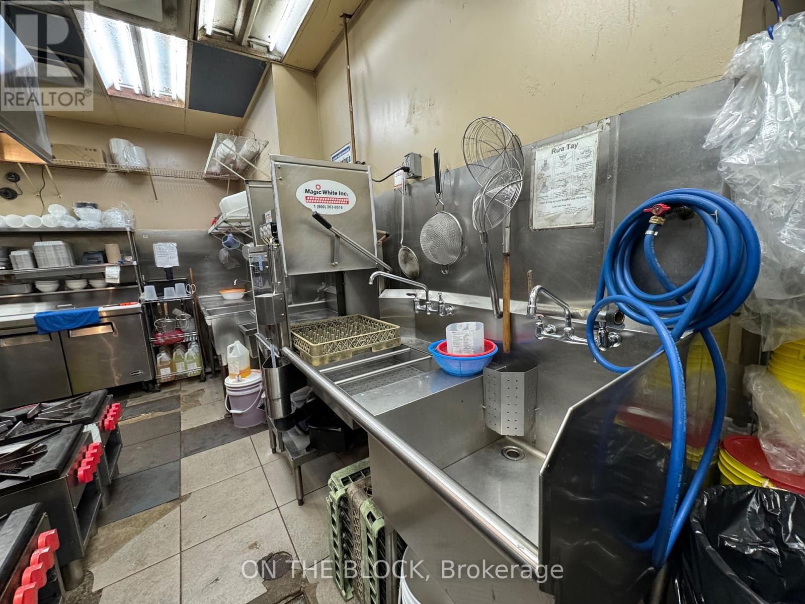 1280 KENNEDY ROAD Image 9