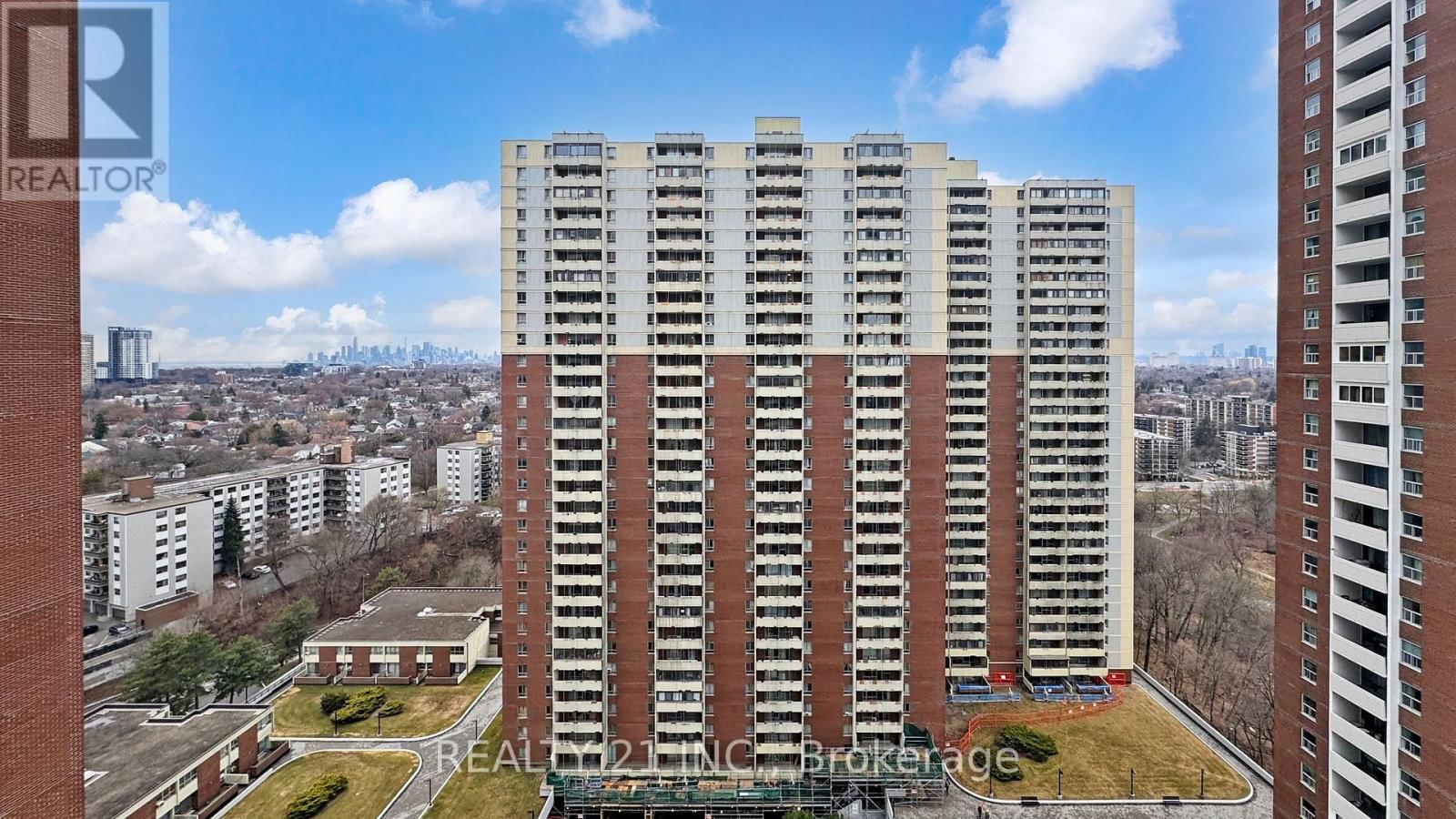 2103 - 5 MASSEY SQUARE Image 25