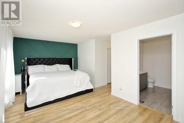 5 KLEIN WAY Image 14