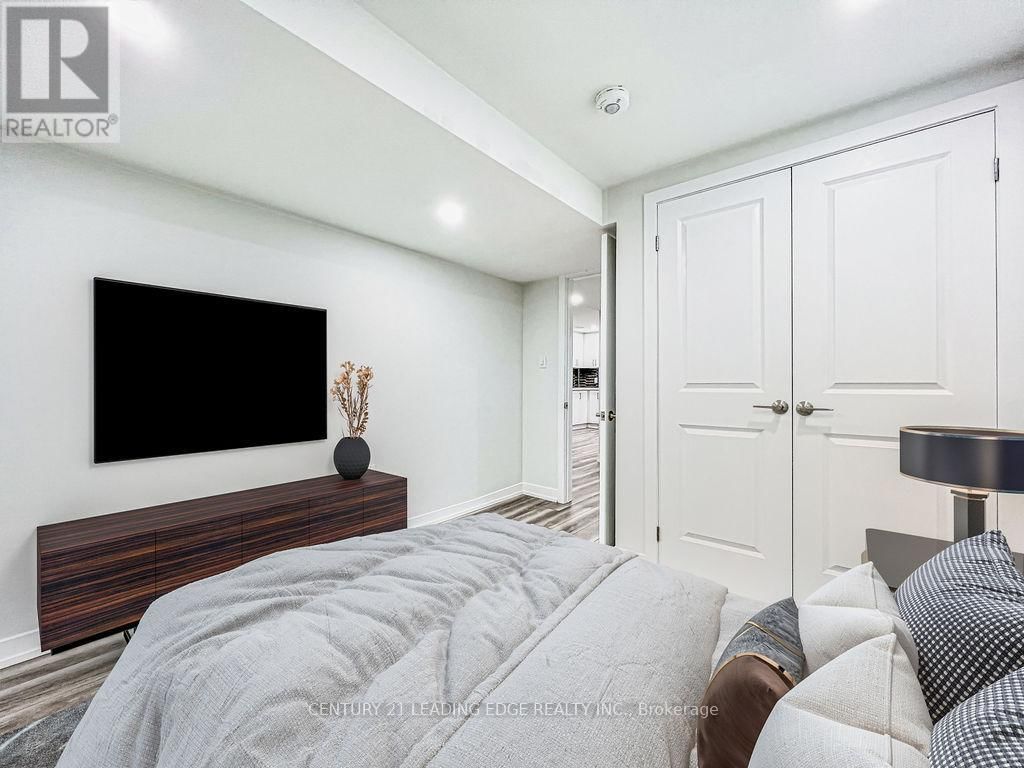 88 HEWITT CRESCENT Image 6