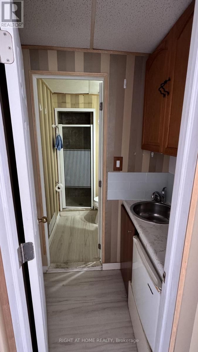 Unit 2 - DANFORTH ROAD NORTH Image 11