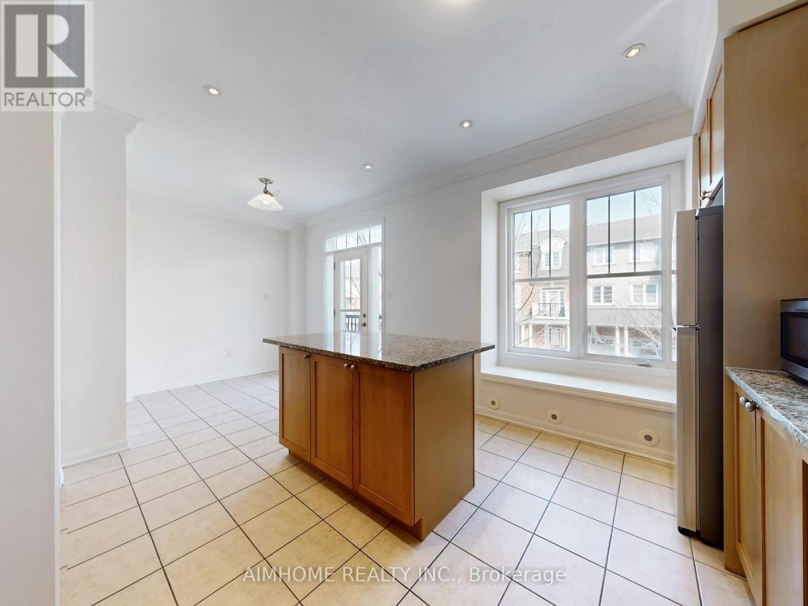 13 YATES AVENUE Image 17