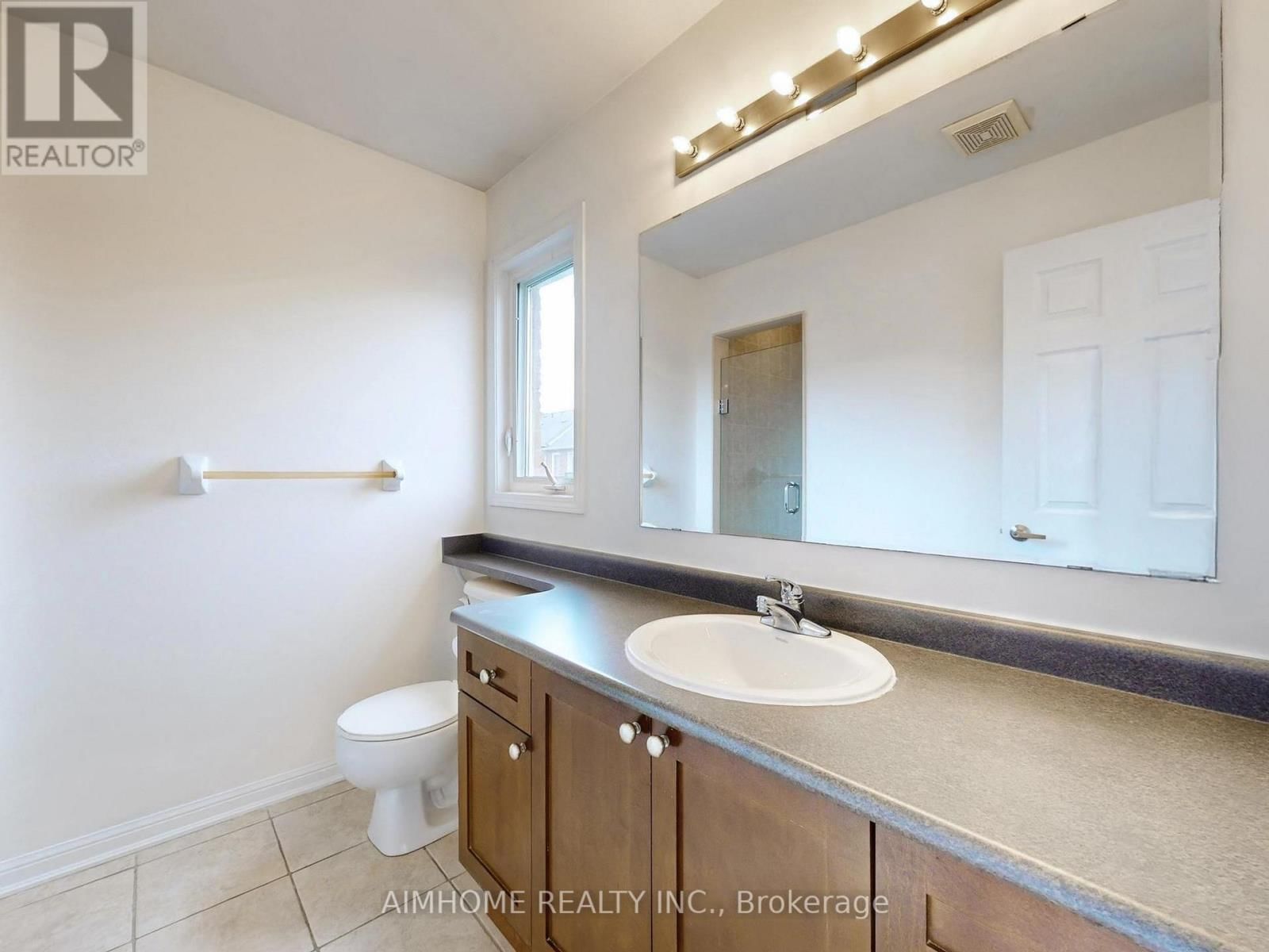 13 YATES AVENUE Image 25