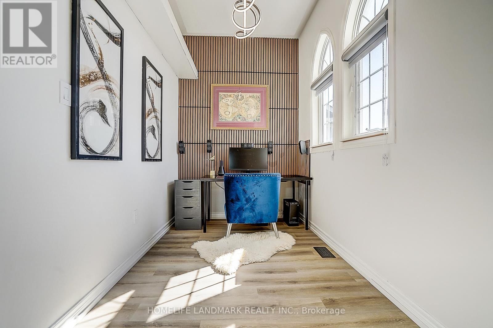 81 HELSTON CRESCENT Image 43