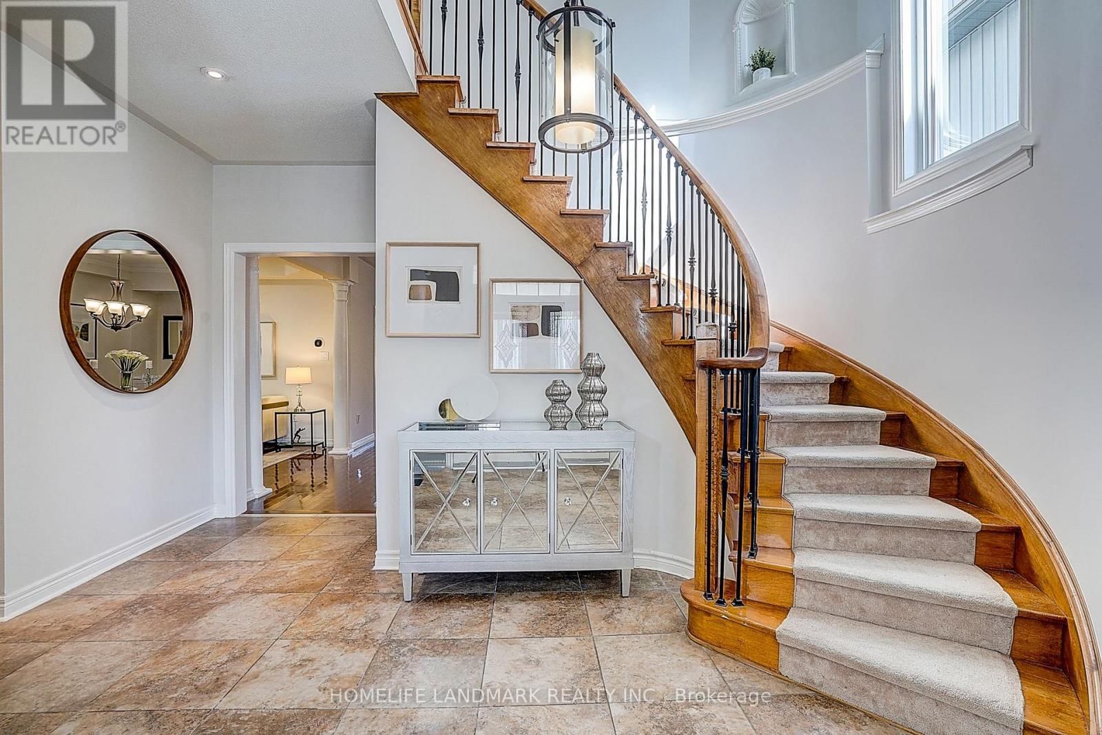 81 HELSTON CRESCENT Image 6