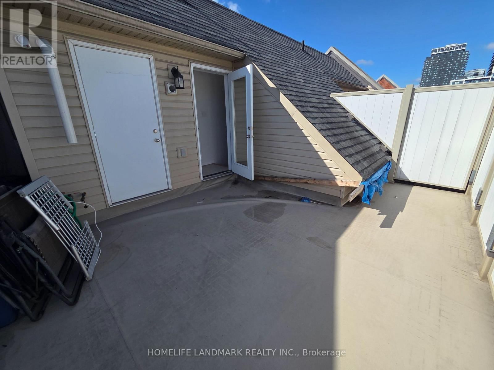 2 - 74 MUNRO STREET Image 32
