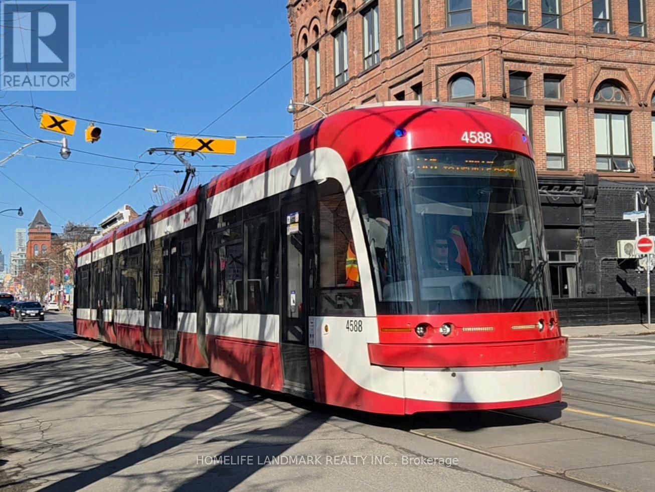 2 - 74 MUNRO STREET Image 41