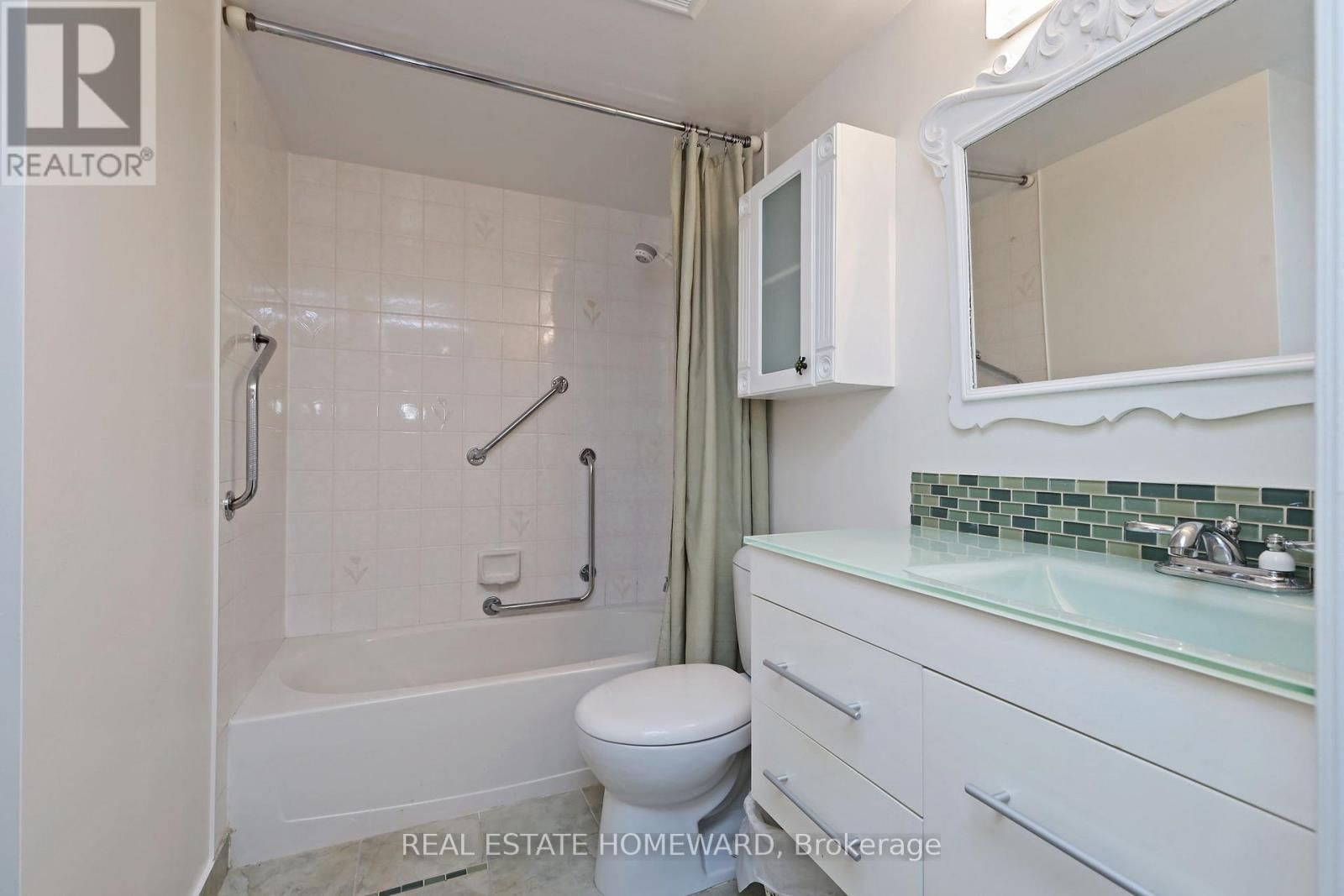 411 - 1093 KINGSTON ROAD Image 19