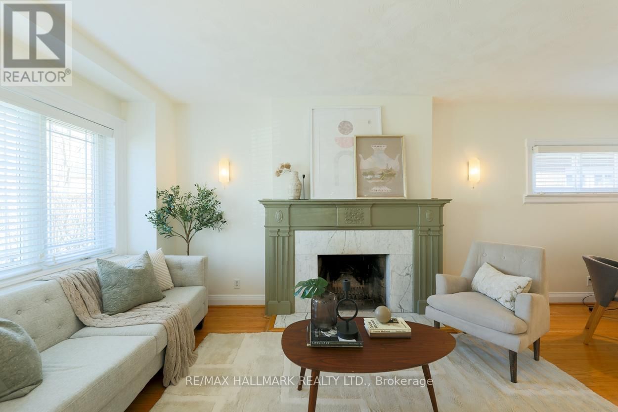 105 DUNINGTON DRIVE Image 2