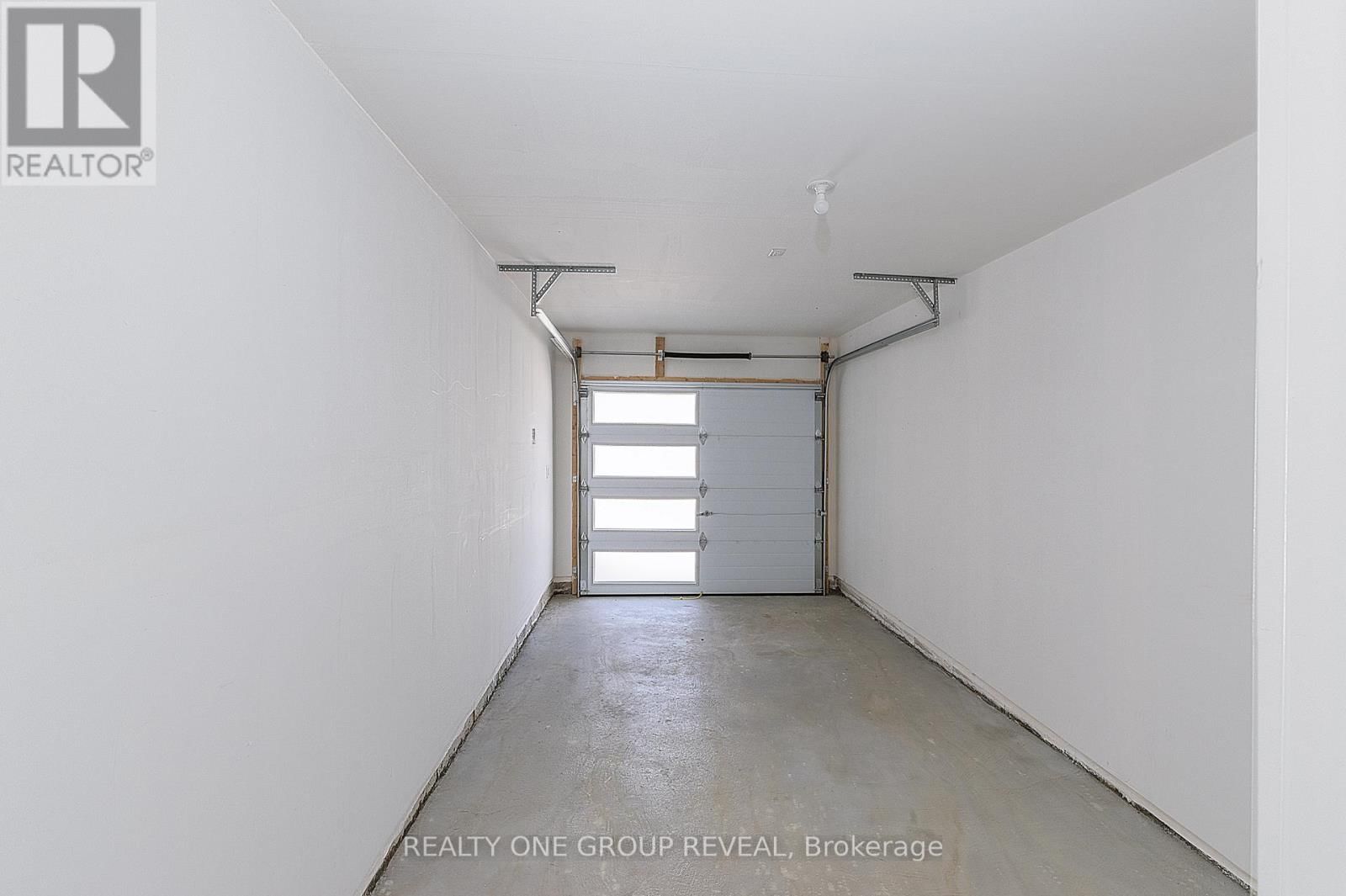 3383 SALT SPRINGS DRIVE Image 32