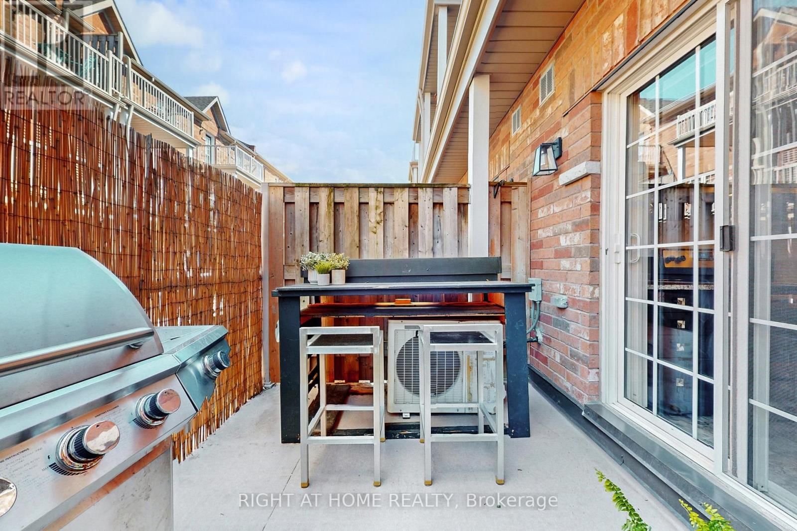 33 BROCKVILLE STREET Image 20