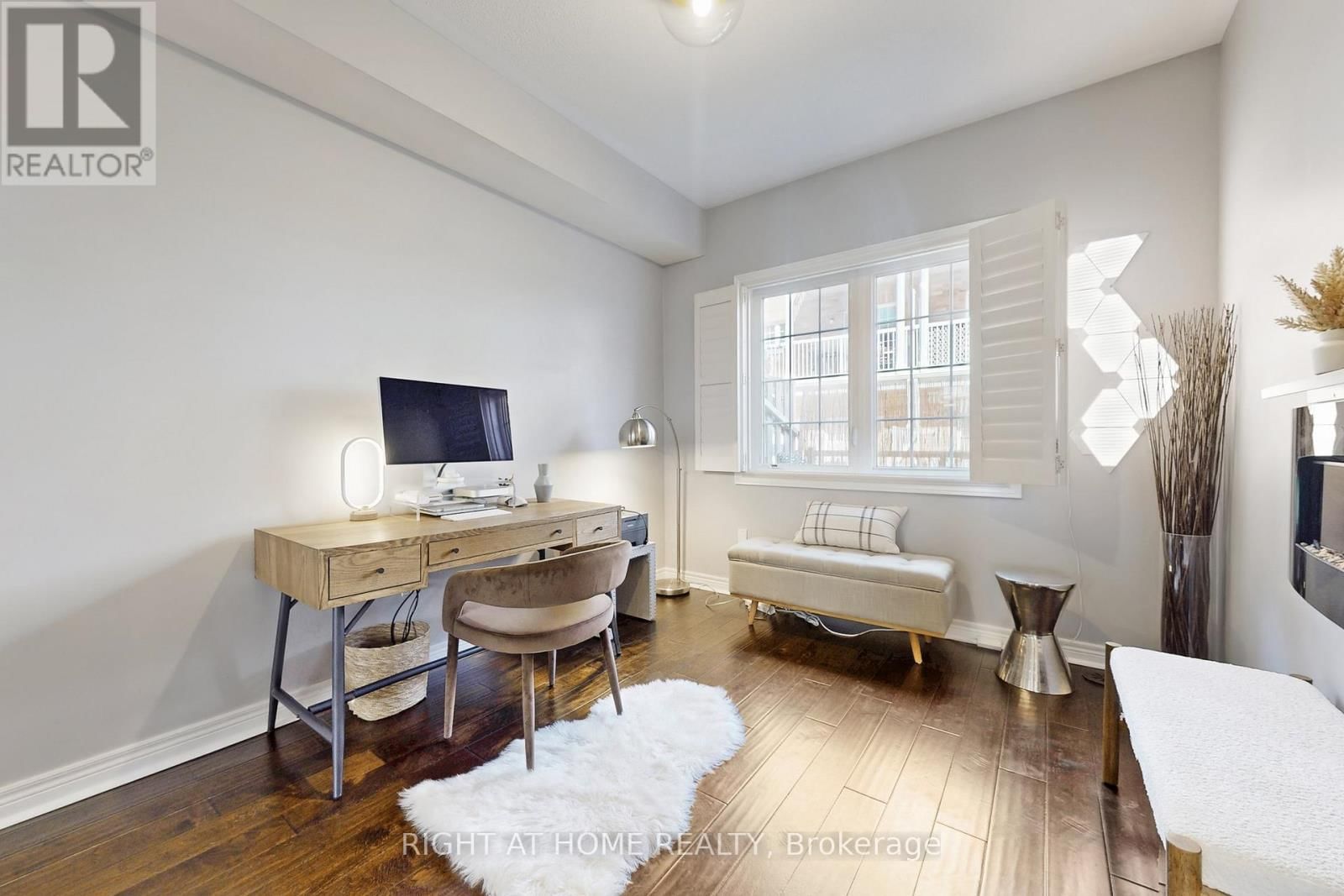 33 BROCKVILLE STREET Image 21