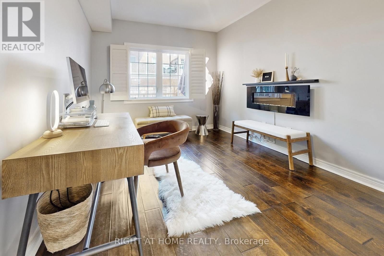 33 BROCKVILLE STREET Image 22