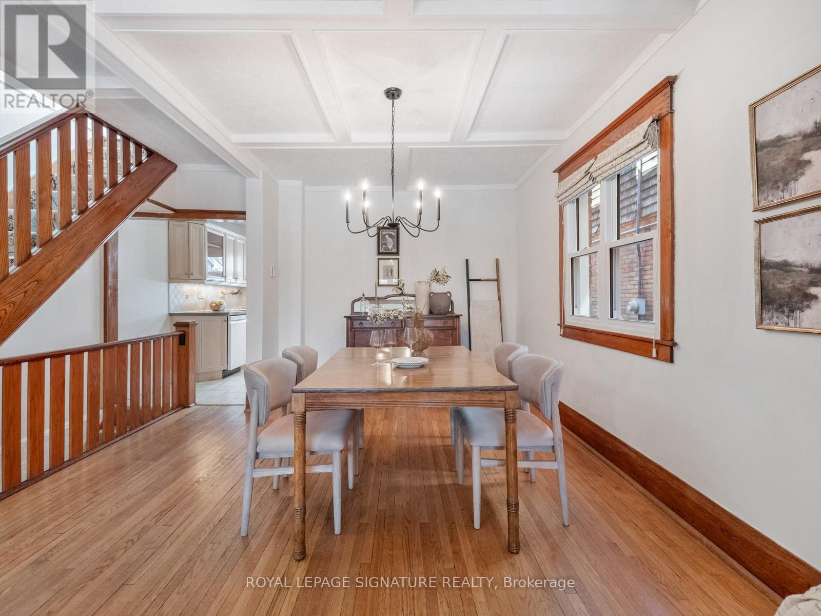 120 HOLLYWOOD CRESCENT Image 10