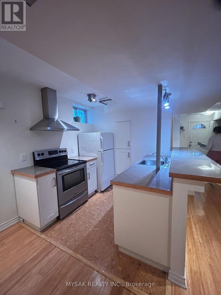 269 SAMMON AVENUE Image 16