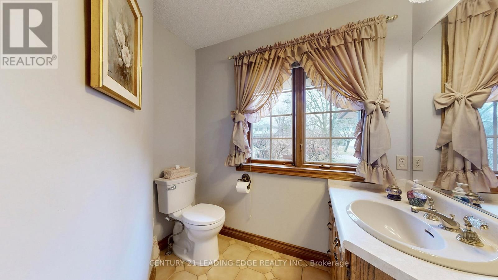 1127 OSHAWA BOULEVARD NORTH Image 22